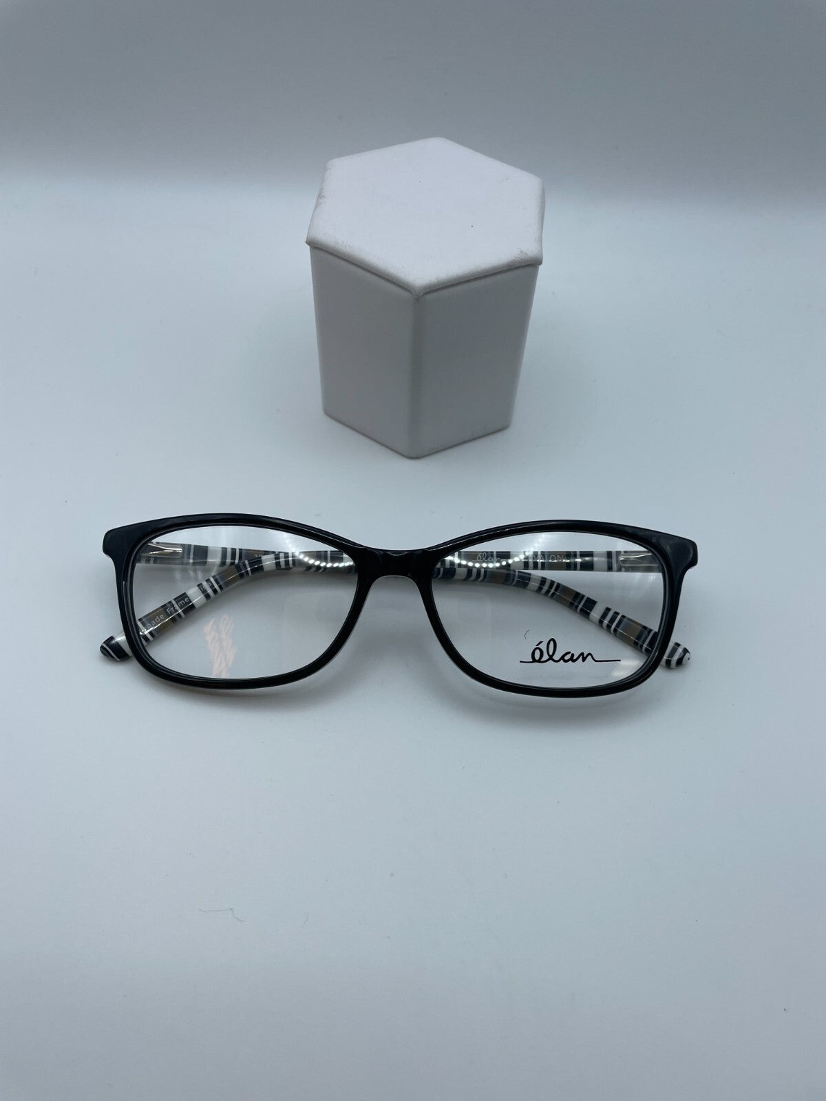 Elan Brand 3043 Model 53 Eye Black/Beige NEW