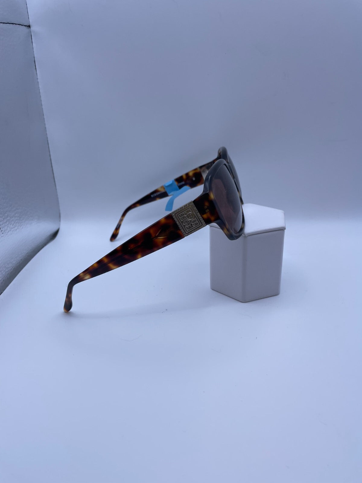 Bcbg Maxazria Brand Sparkling Model 59 Eye Tortoise NEW