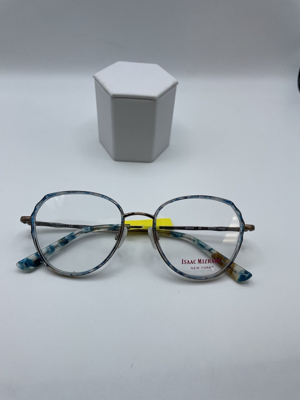 Isaac Mizrahi Brand IM30046 Model 50 Eye Brown NEW