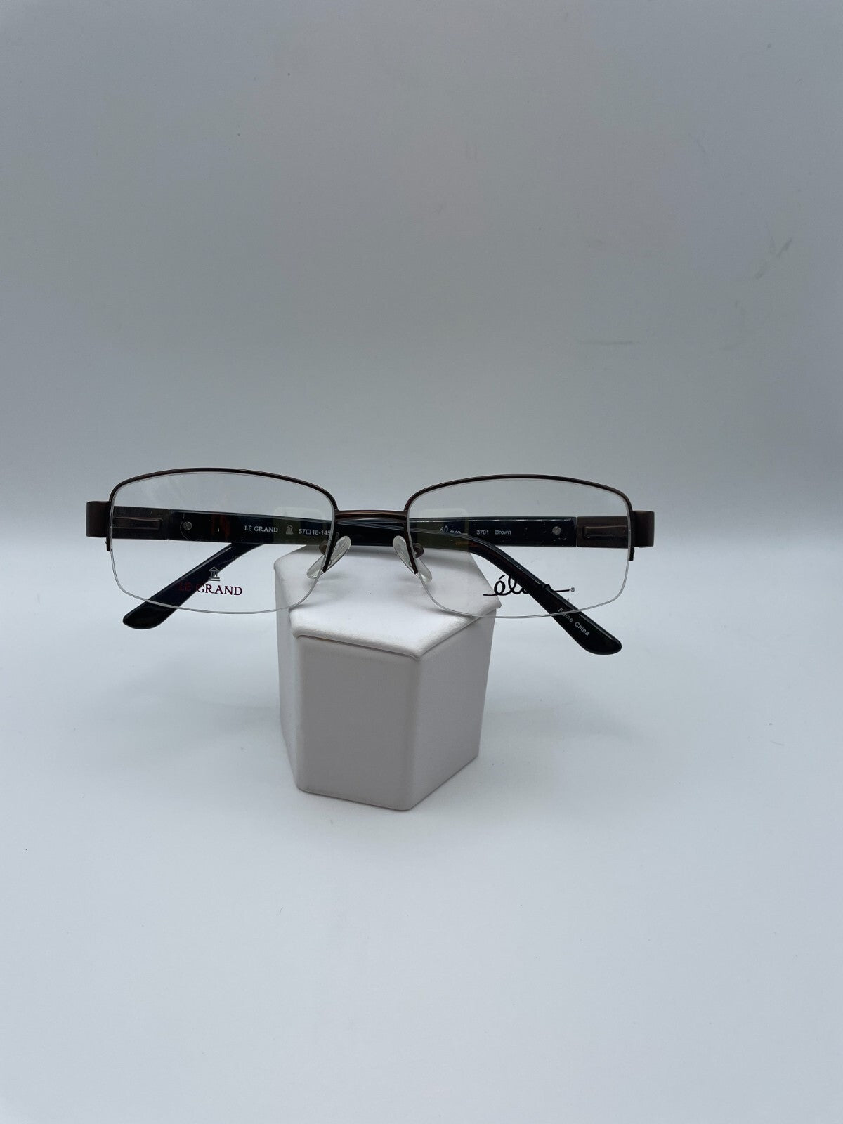 Elan Brand 3701 Model 57 Eye Brown NEW
