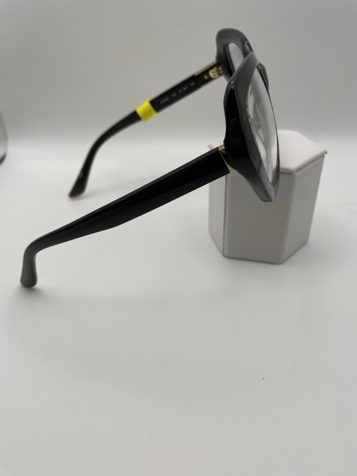 ETRO Brand ET608S Model 54 Eye Gray Tortoise NEW