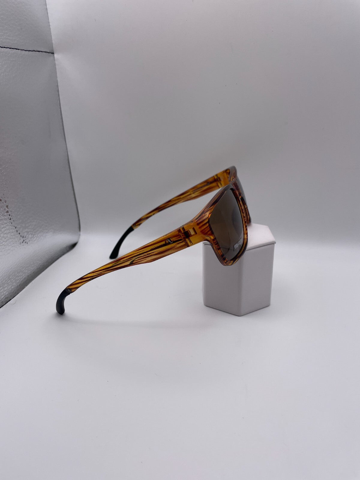 Champion Brand Sweep Model 57 Eye Brown NEW