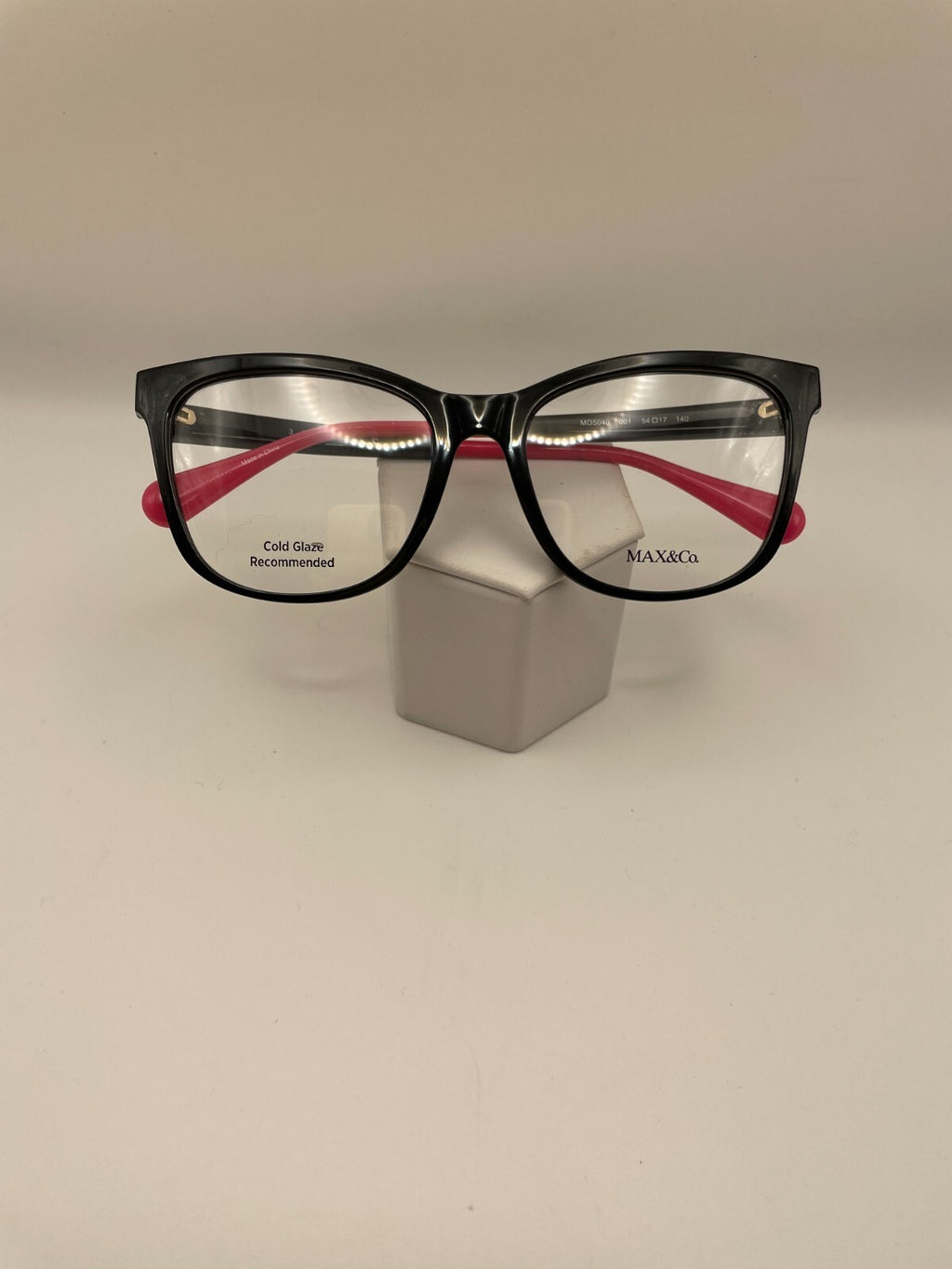 Max & Co Brand MO5040 Model 54 Eye Black/Pink NEW