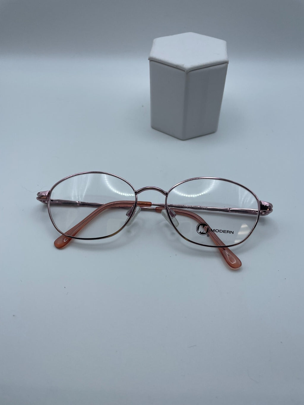Modern Optical Brand Lisa Model 52 Eye Rose NEW