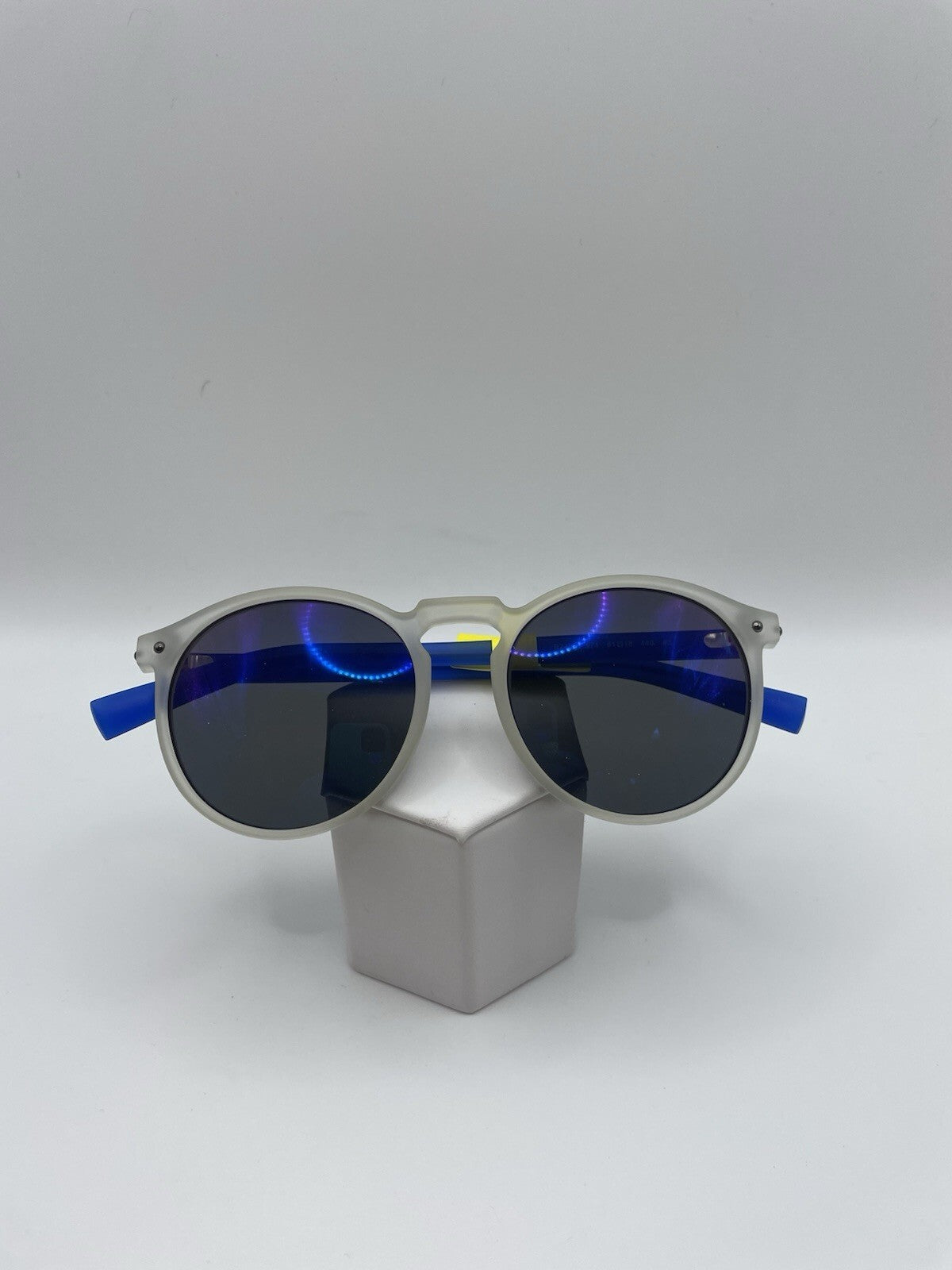 Calvin Klein Brand R740S Model 51 Eye Blue NEW