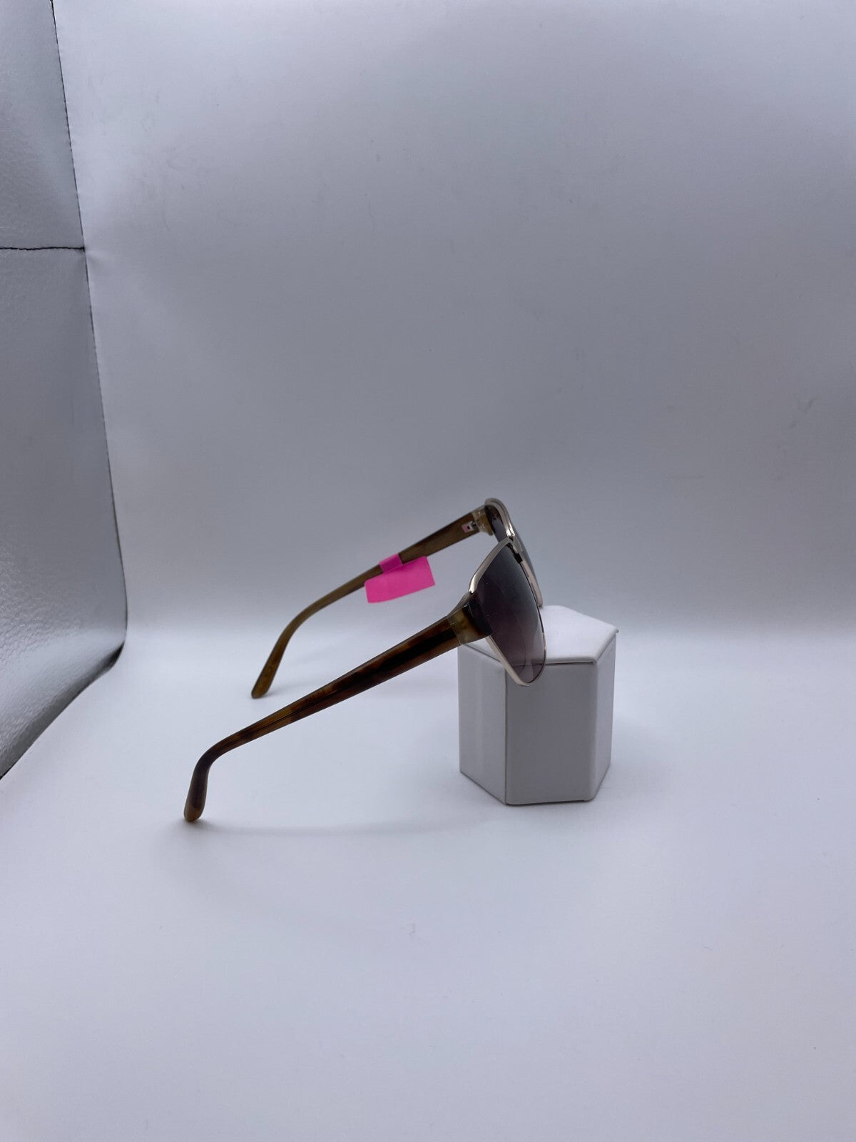 VERA WANG Brand Arden Model 57 Eye Brown NEW