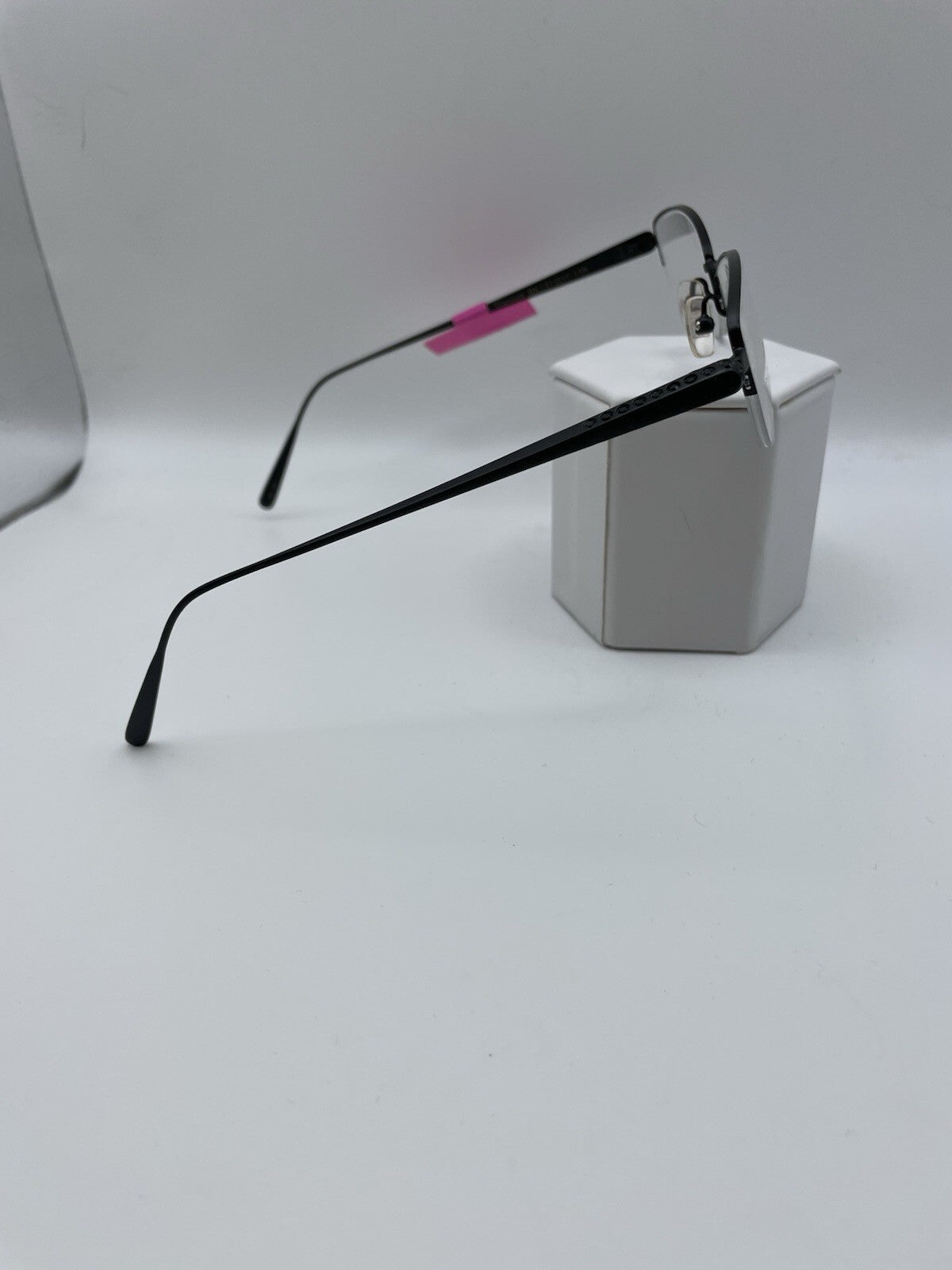 VERA WANG Brand Galaxia Model 51 Eye Titanium Black NEW