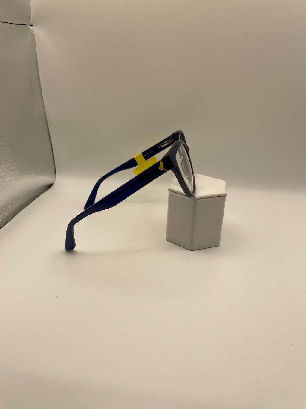 Karl Lagerfeld KL922 Model 53 Eye Blue NEW