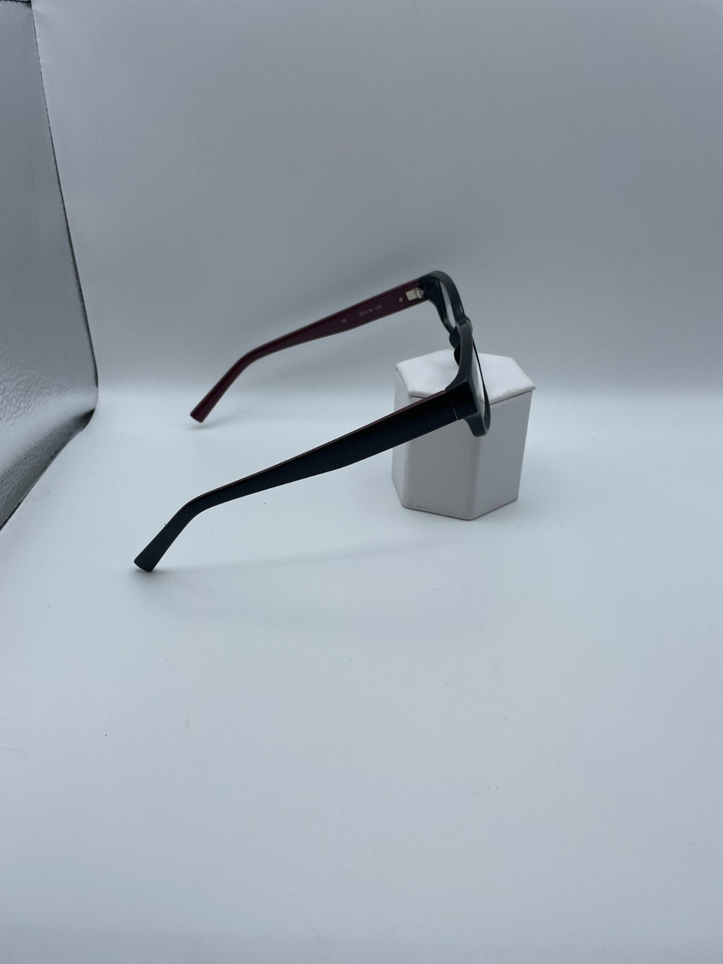 TAPOUT Brand TAP811 Model 53 Eye Black NEW