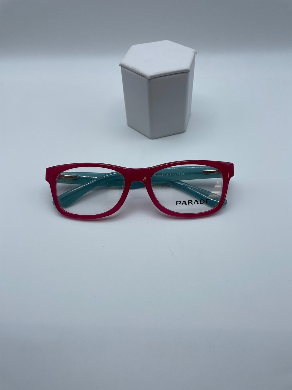 Parade Brand 1743 Model 48 Eye Pink/Blue NEW