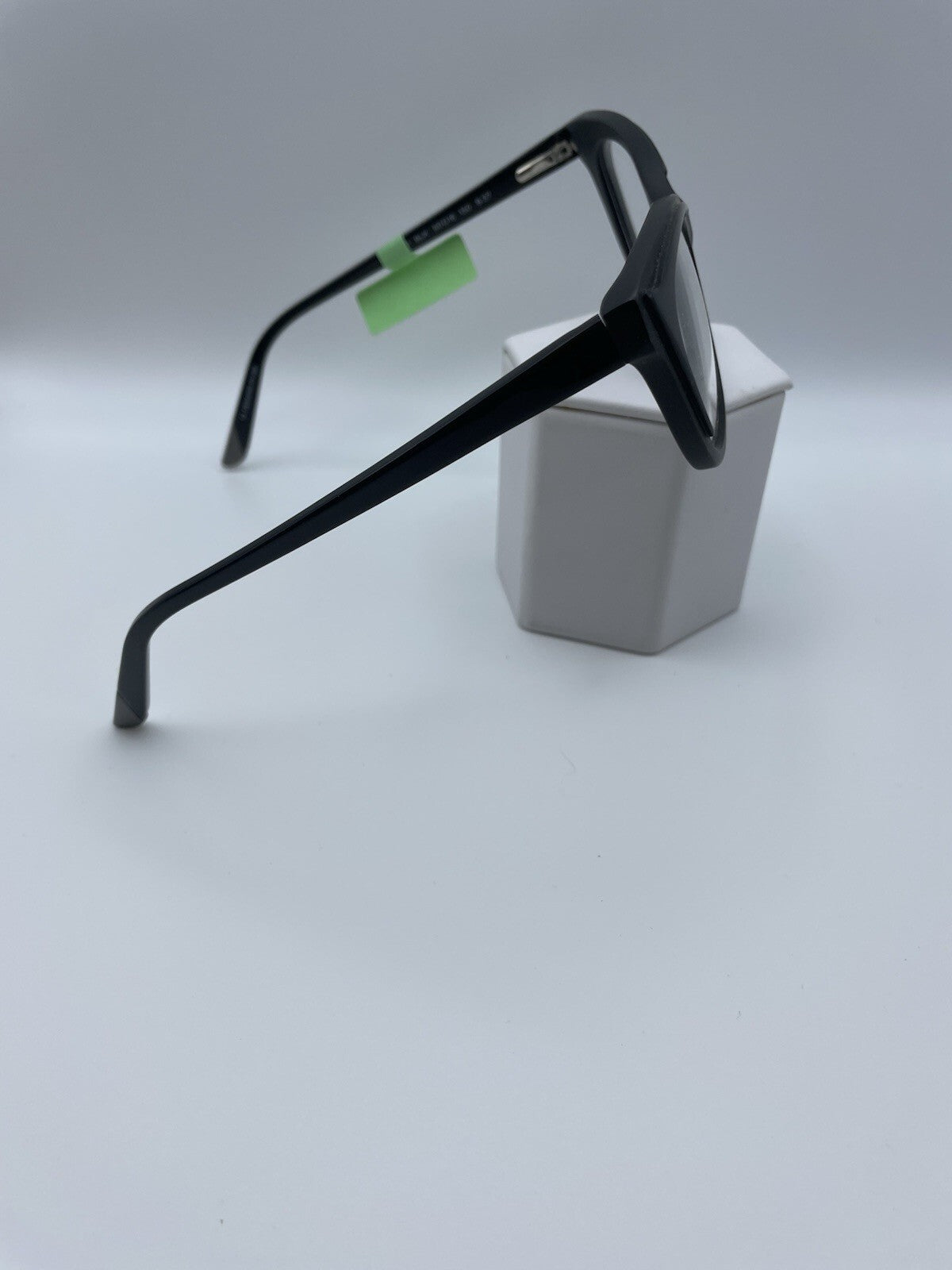 L.A.M.B. Brand LA001 Model 50 Eye BLK NEW