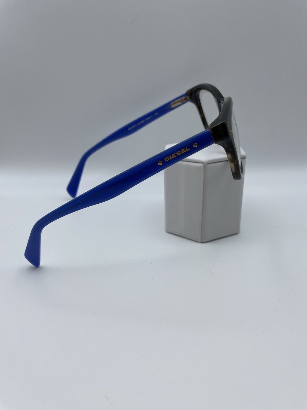 Diesel Brand DL5073 Model 53 Eye Tort/Blue NEW