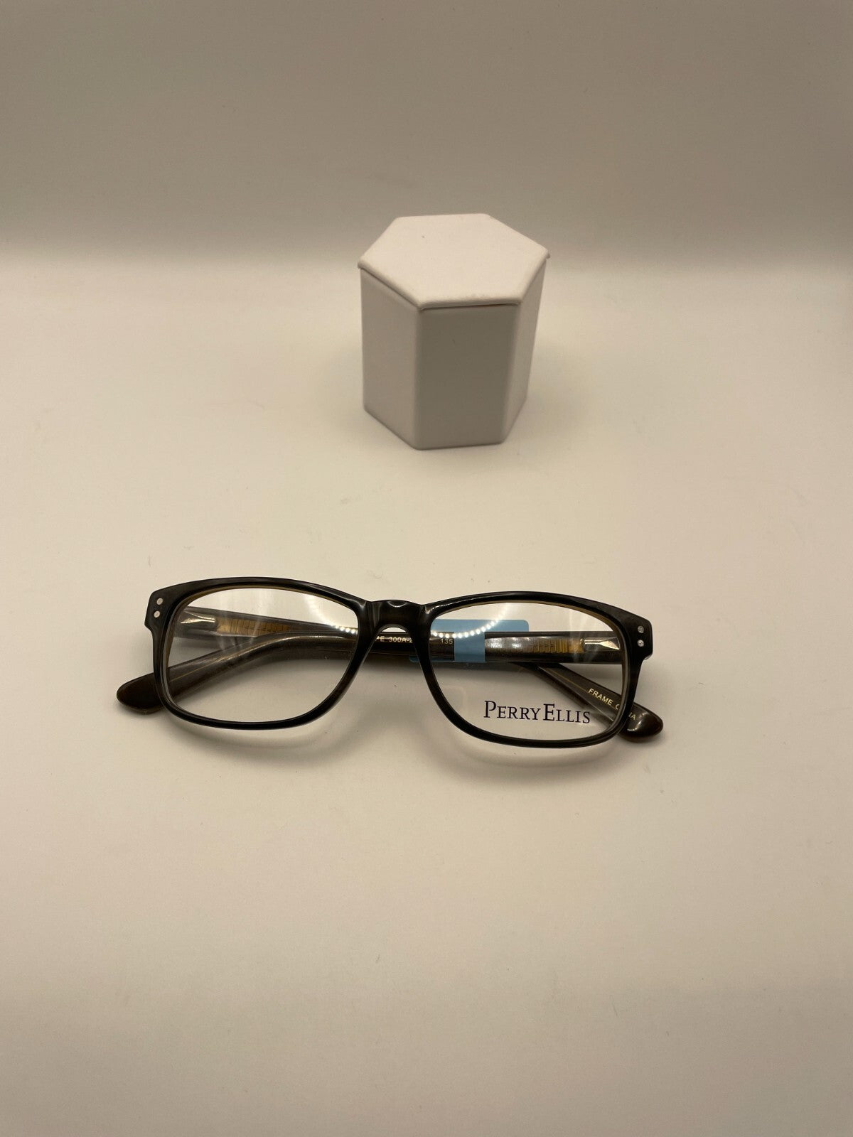 Perry Ellis Brand PE 300A-2 Model 52 Eye Brown NEW