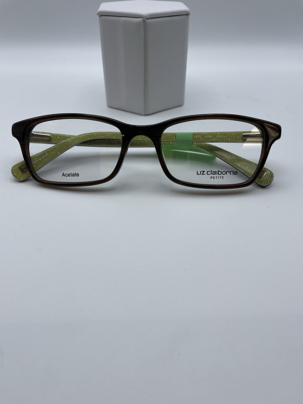 Liz Claiborne Brand L424 Model 48 Eye Brown NEW