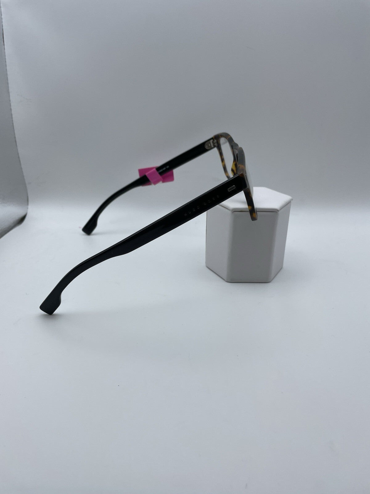 HUGO BOSS Brand BOSS 0928 Model 52 Eye Tortoise NEW