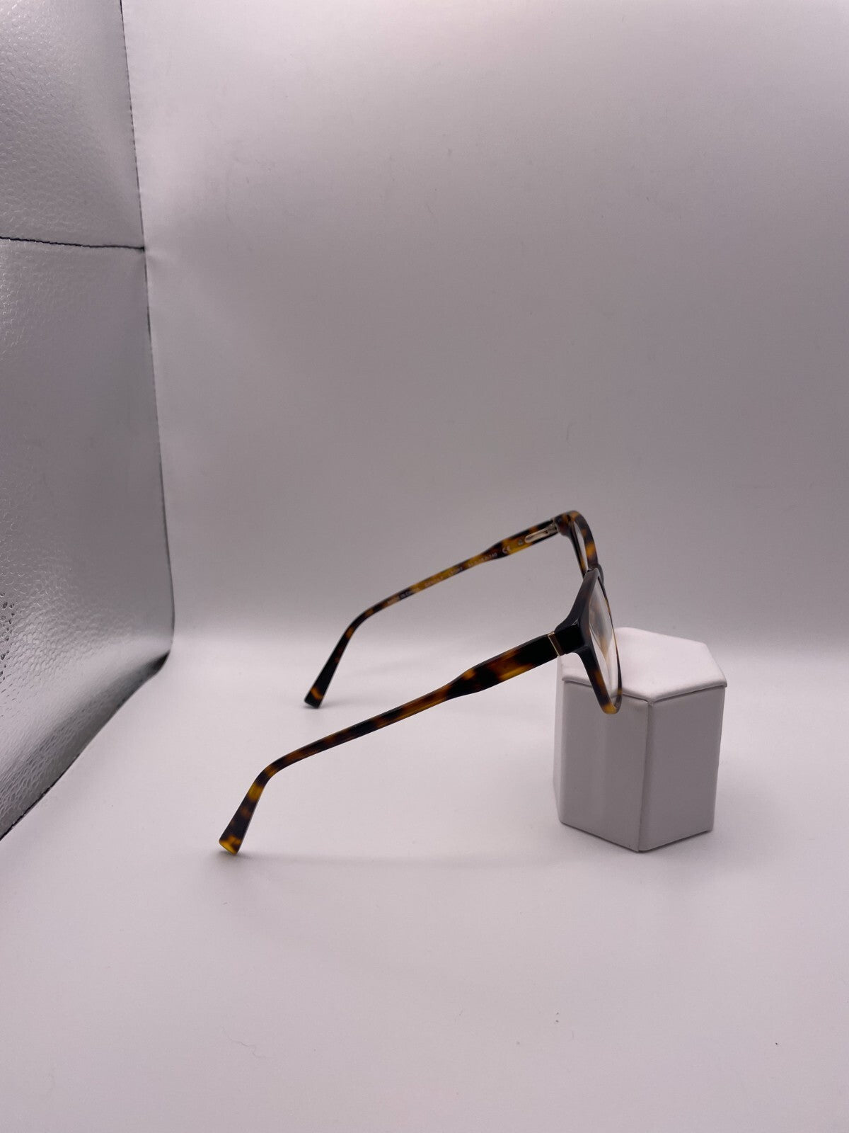 Ellen Degeneres Love Brand Gentily Model 51 Eye Lt Tortoise NEW