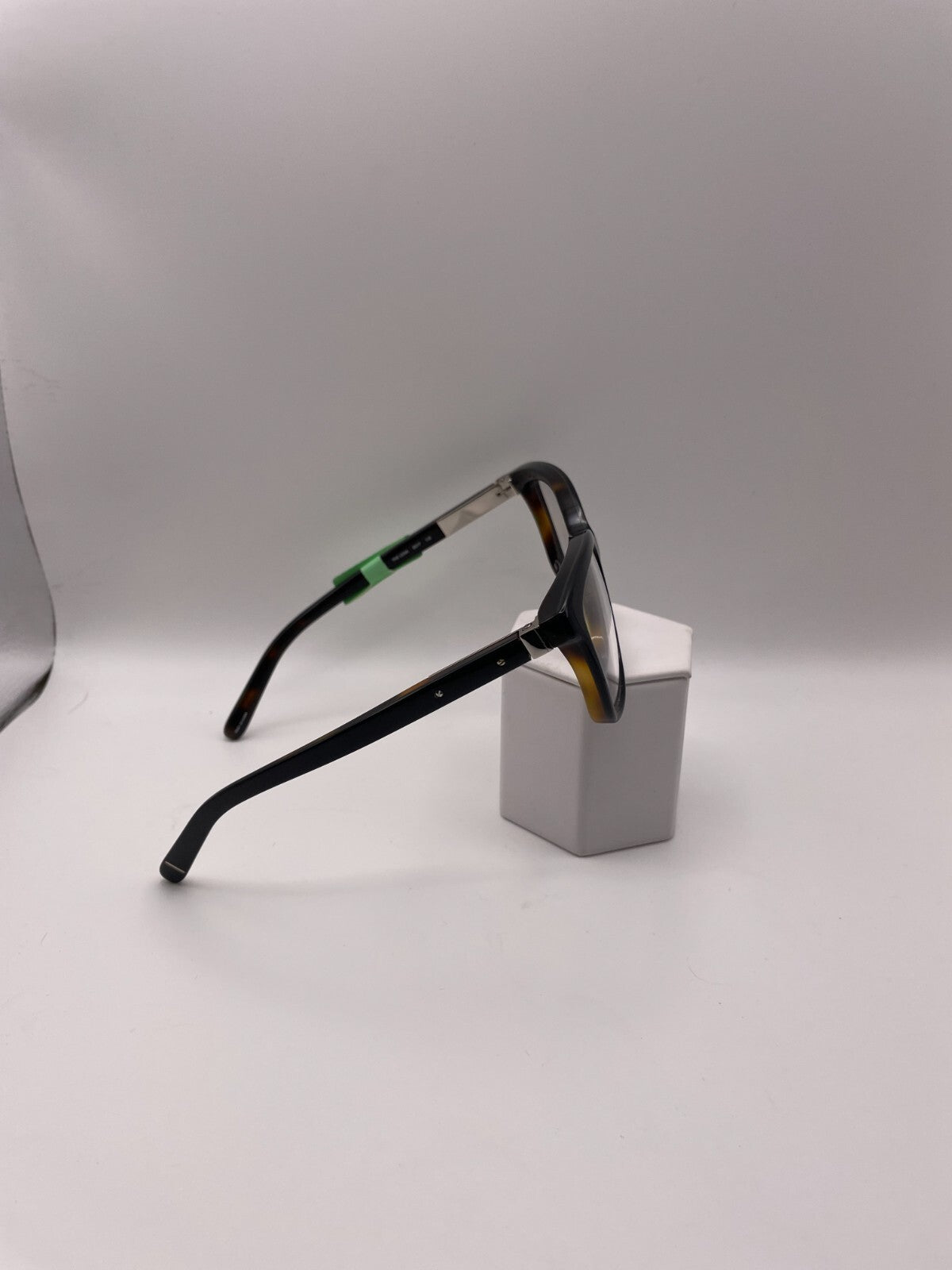 Bobbi Brown Brand The Lena Model 54 Eye Black Tortoise NEW