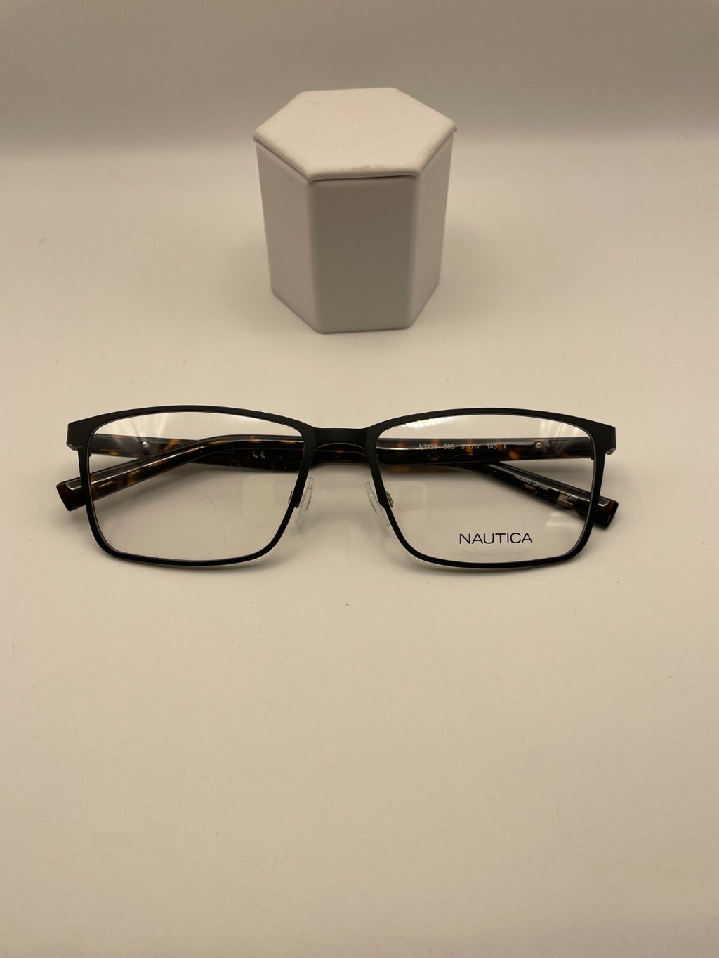 Nautica Brand N7323 Model 57 Eye Black NEW
