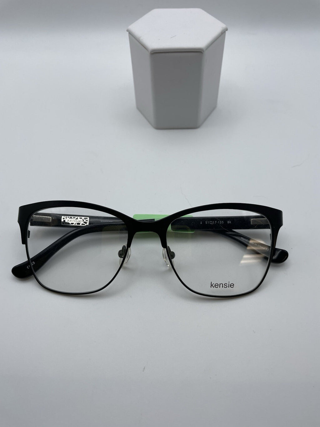 Kensie Brand Stunning Model 51 Eye Black NEW