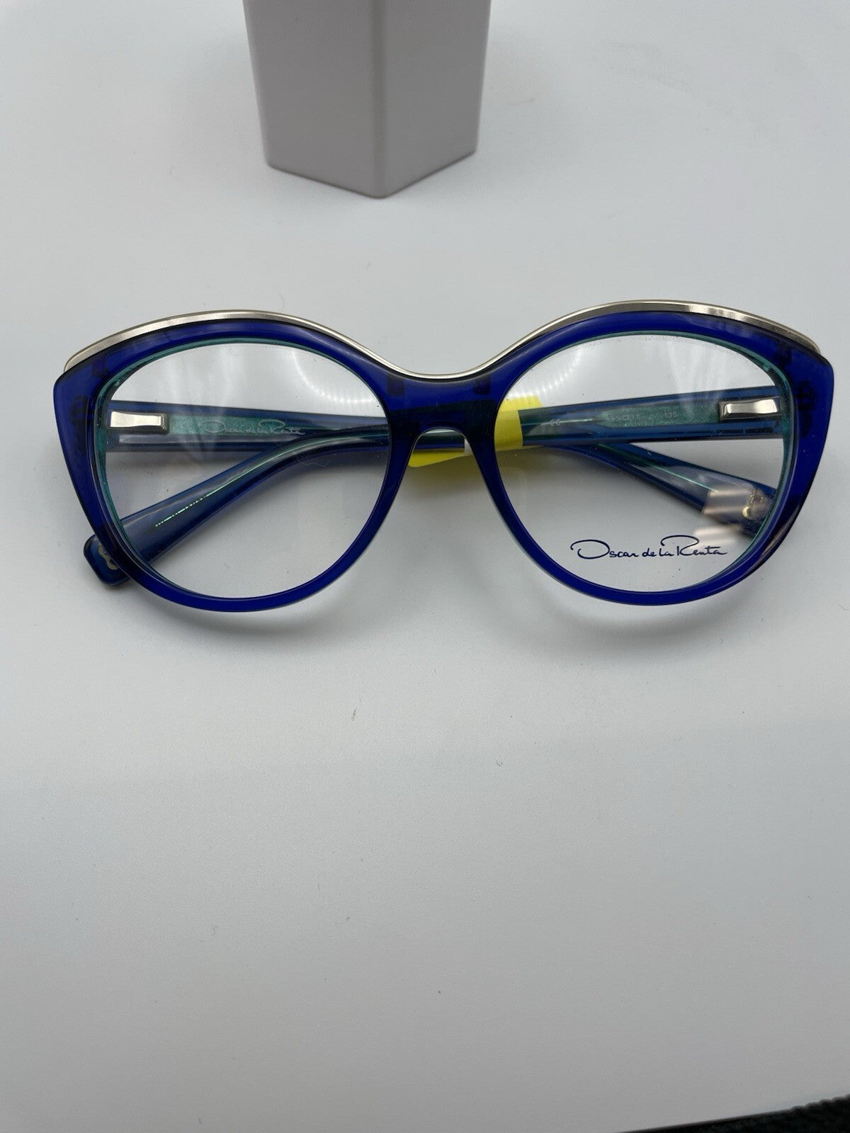 Oscar de la Renta Brand ODLR504 Model 55 Eye Blue NEW