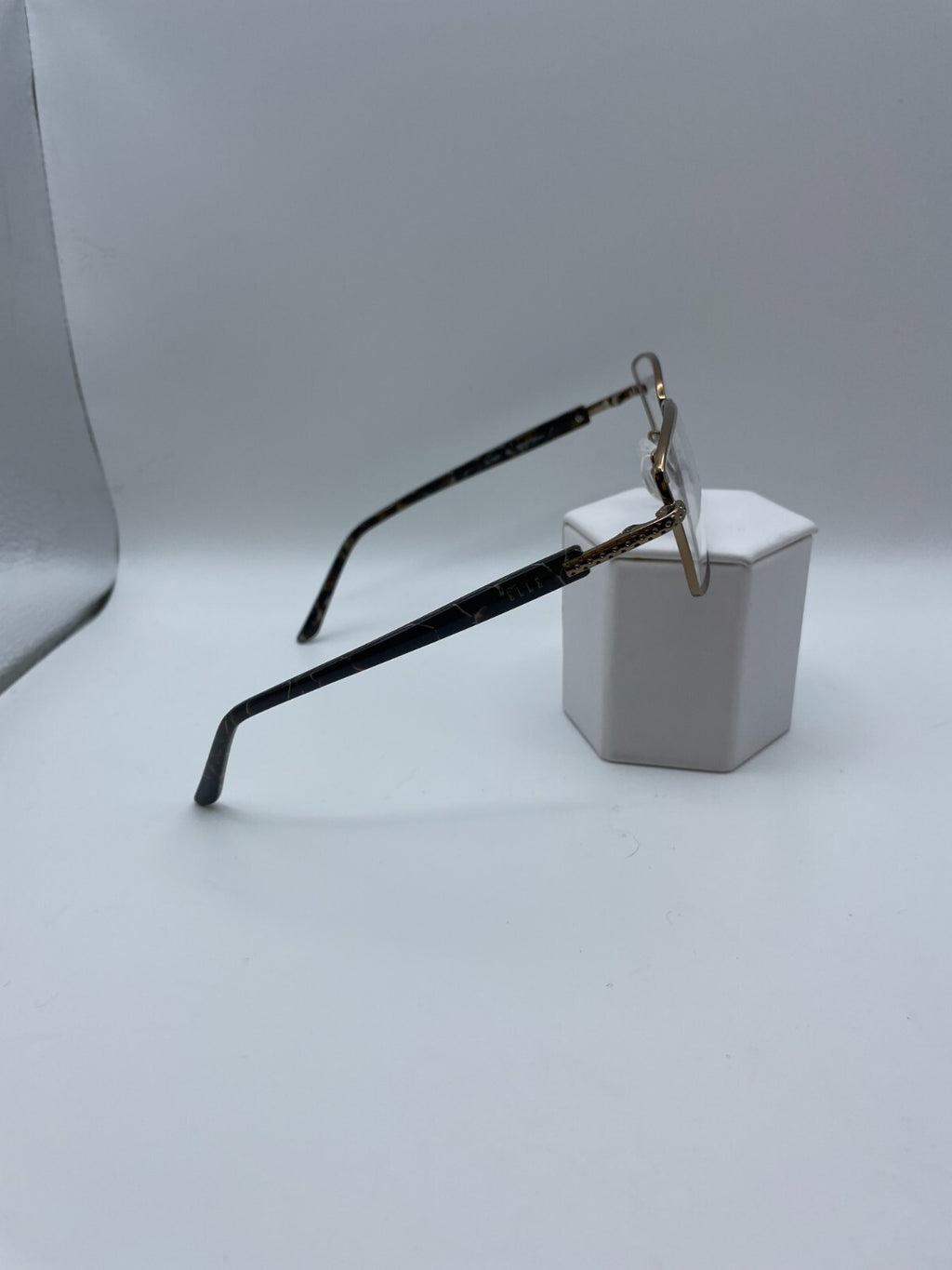 Elle Brand EL13457 Model 52 Eye Brown NEW