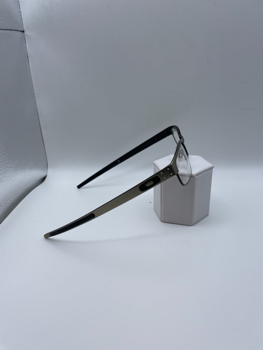 Oakley Brand Metal Plate 22-200 Model 53 Eye Brushed Crome NEW