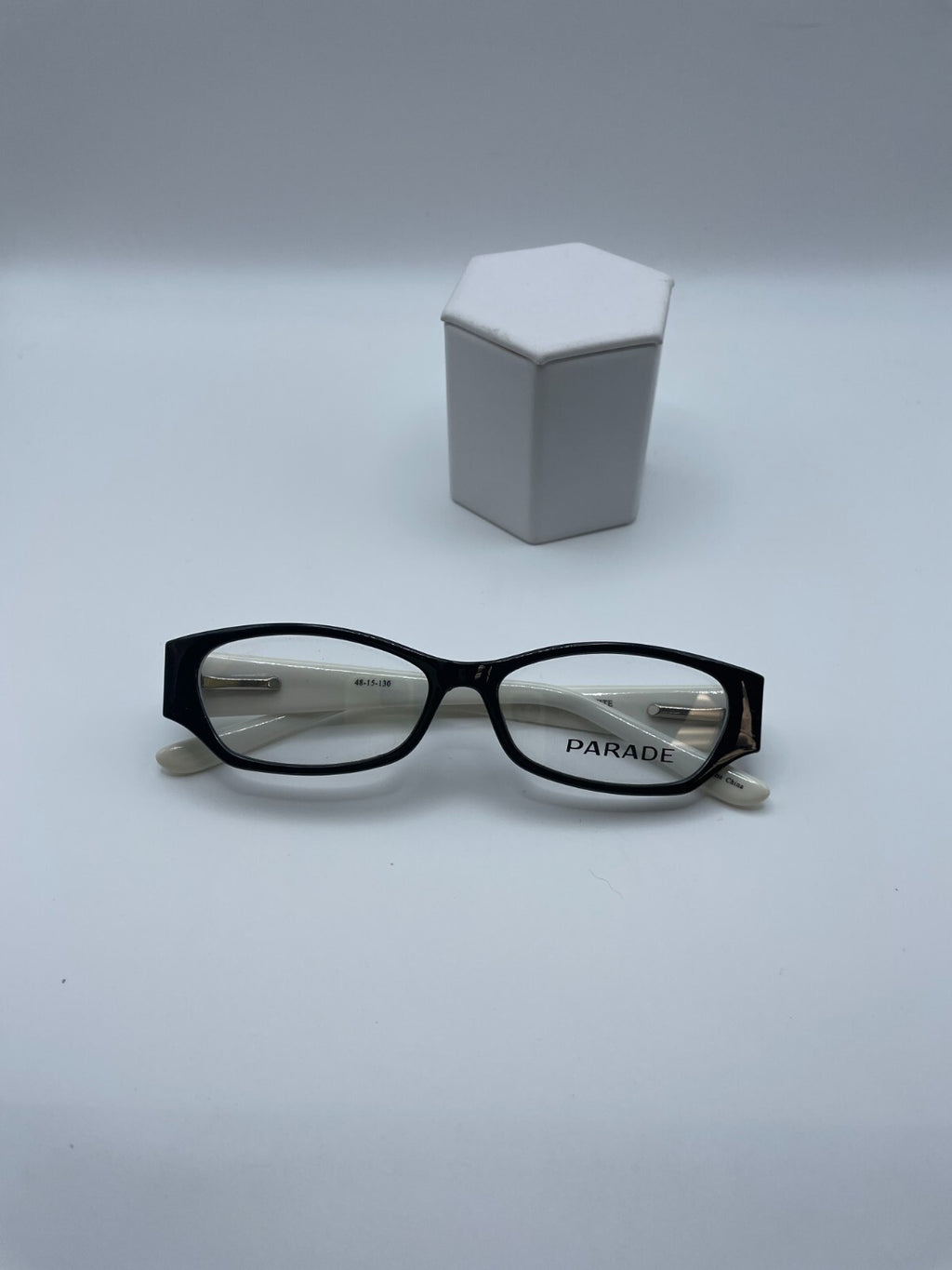 Parade Brand 1742 Model 48 Eye Black/White NEW
