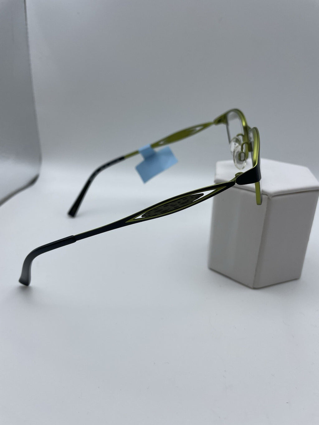 KLiiK Denmark Brand 535 Model 47 Eye Green NEW