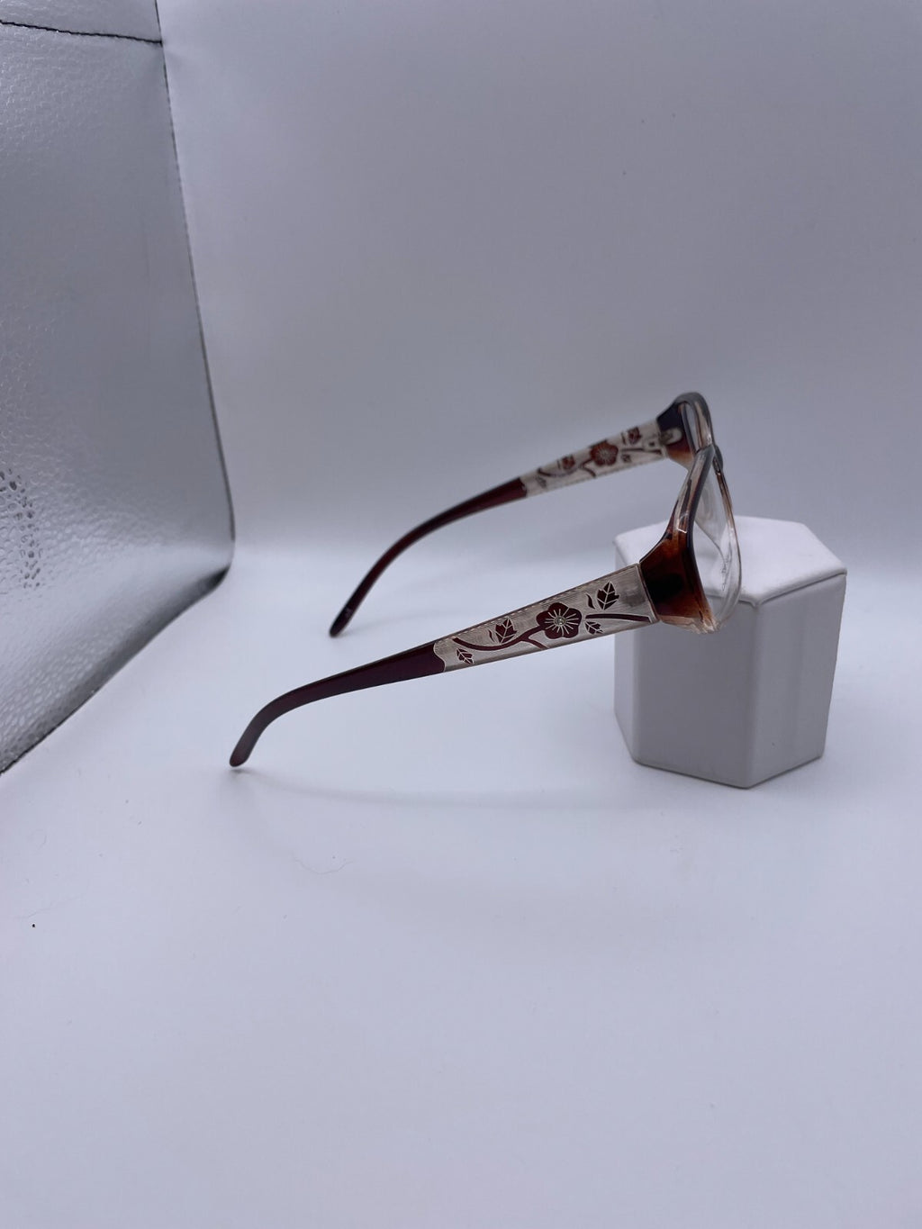 Modern Optical Brand Mindy Model 55 Eye Brown NEW
