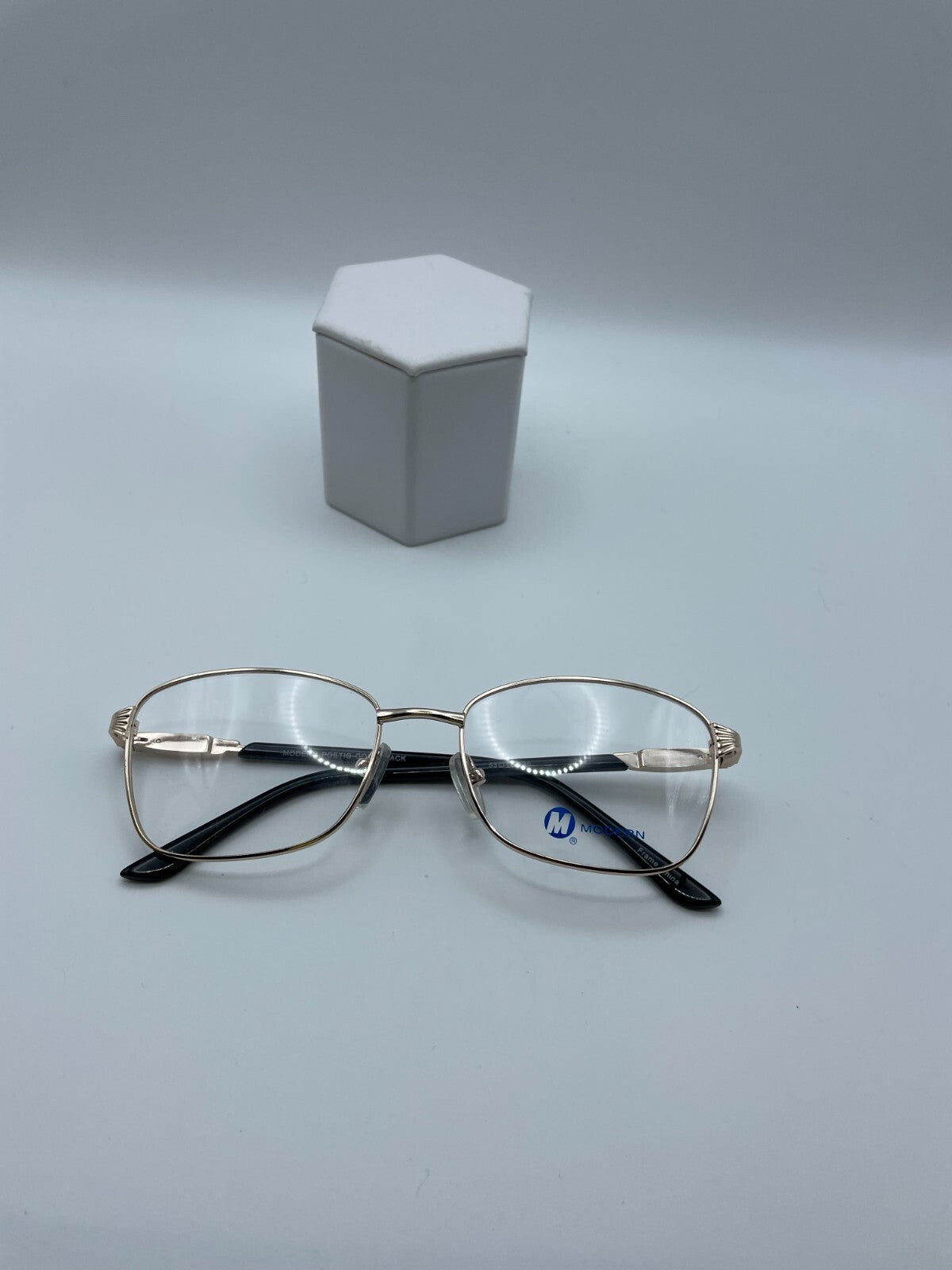 Modern Optical Brand Poetic Model 53 Eye Gold/Black NEW