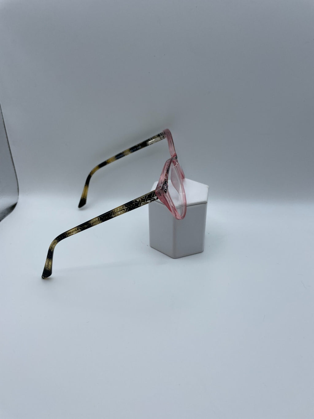 Modern Optical Brand Fulfill Model 52 Eye Tortoise/Pink NEW