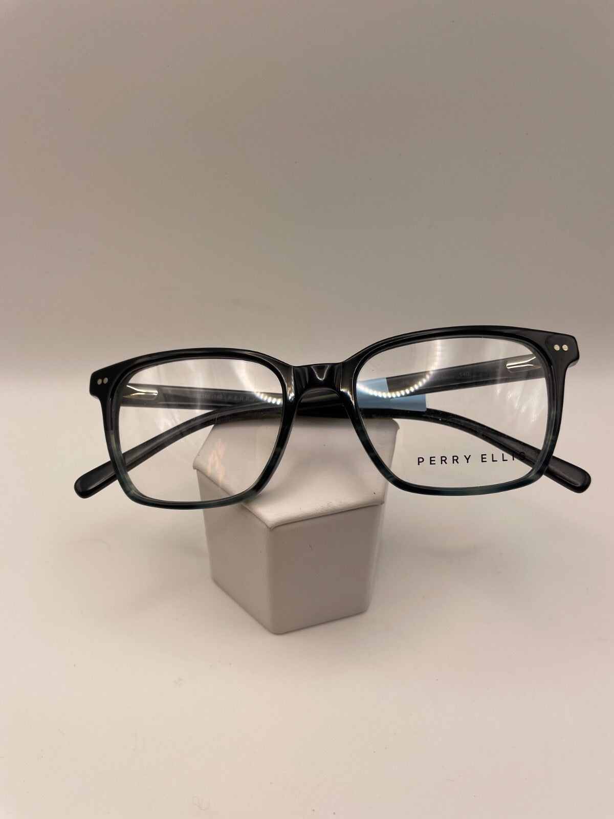 Perry Ellis Brand PE 385-2 Model 52 Eye Black Fade NEW