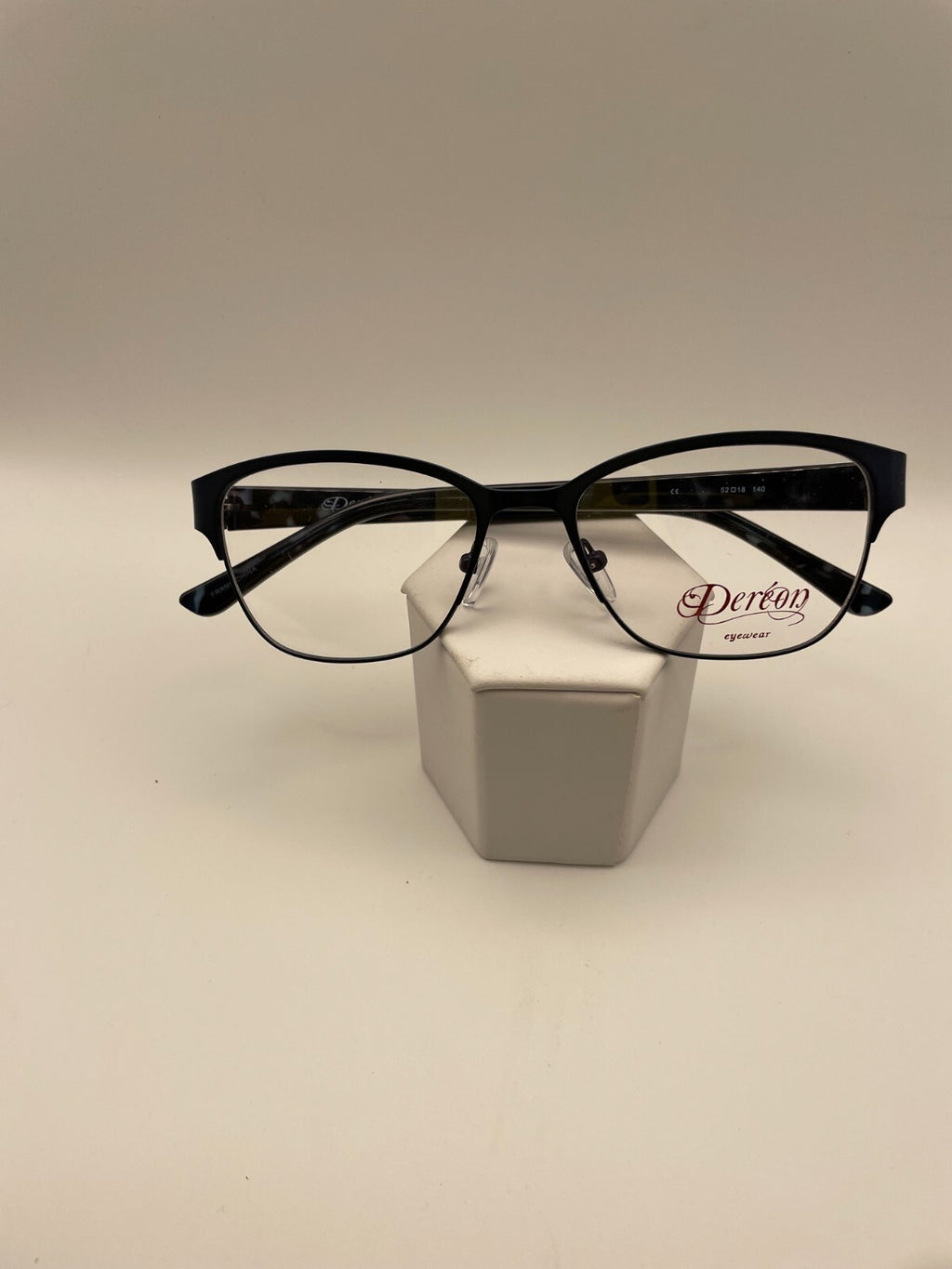 Dereon Brand DOV528 Model 52 Eye Blue NEW