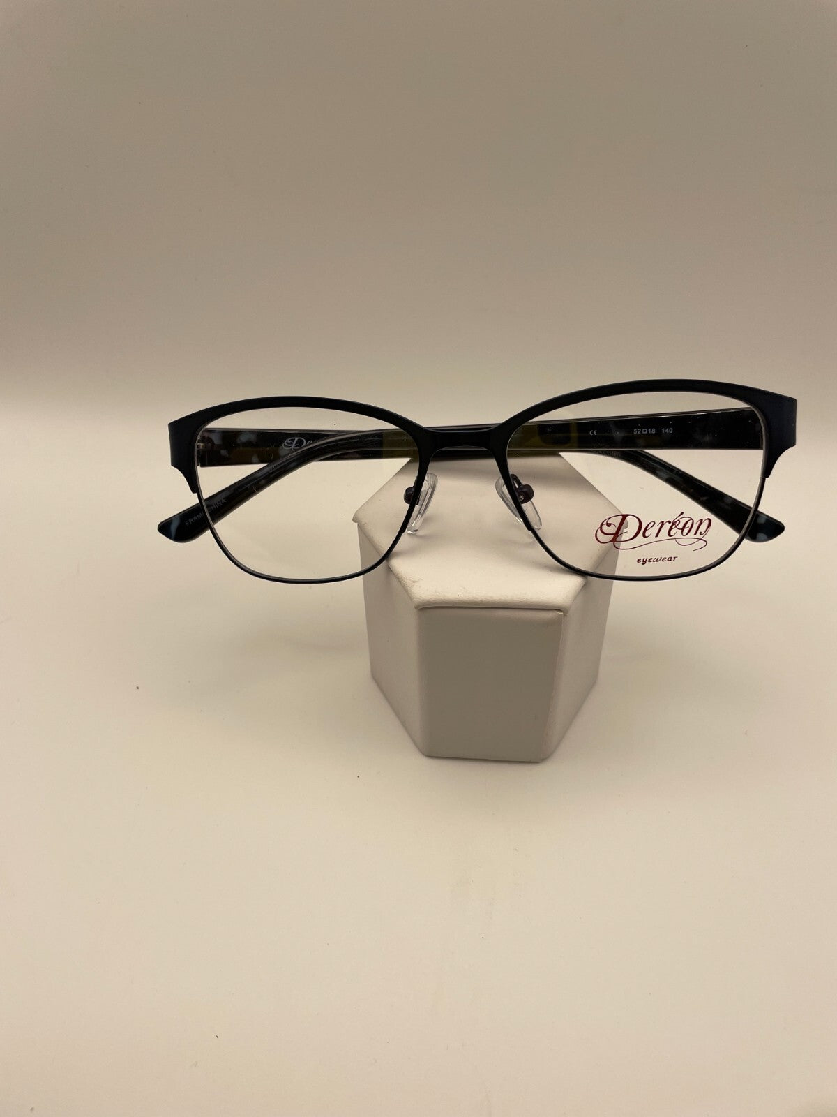 Dereon Brand DOV528 Model 52 Eye Blue NEW