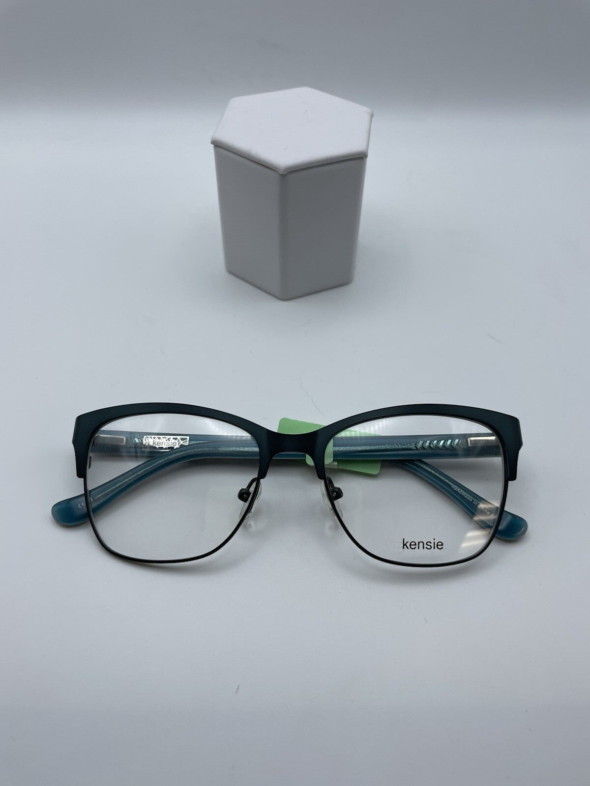 Kensie Brand Stunning Model 51 Eye Turquoise NEW