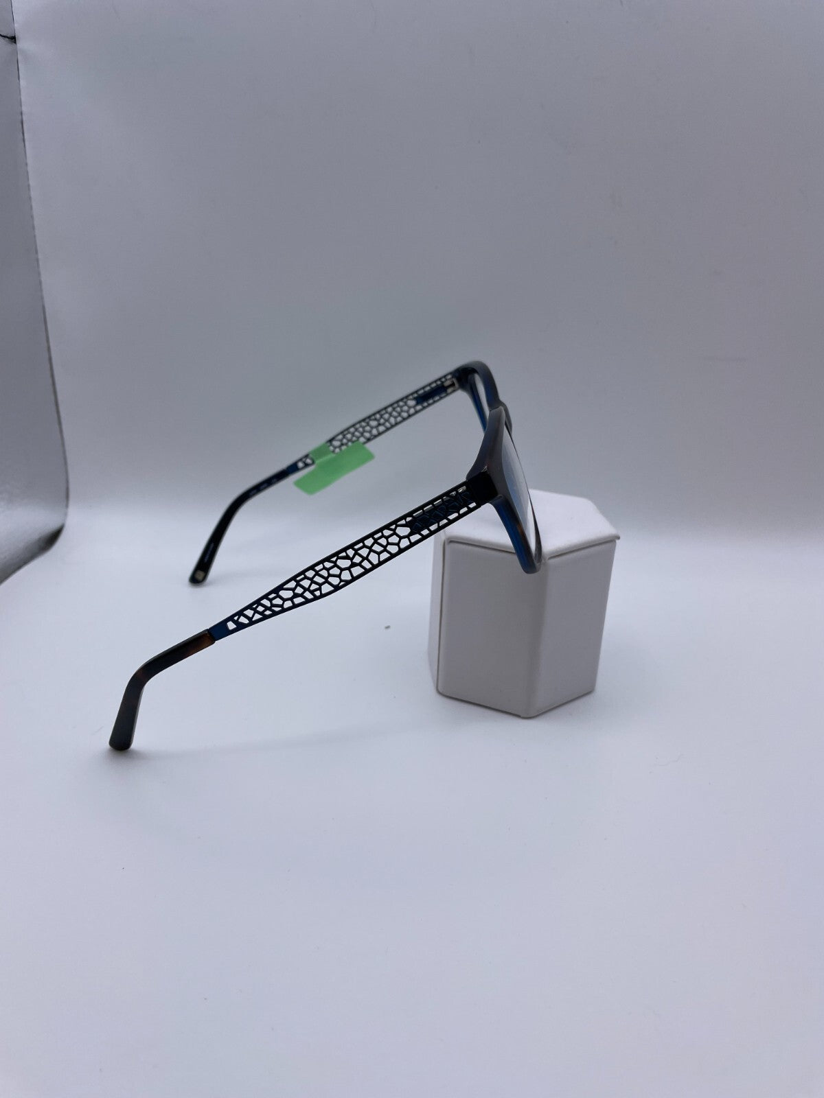 Liz Claiborne Brand L643 Model 52 Eye Blue/Tortoise NEW