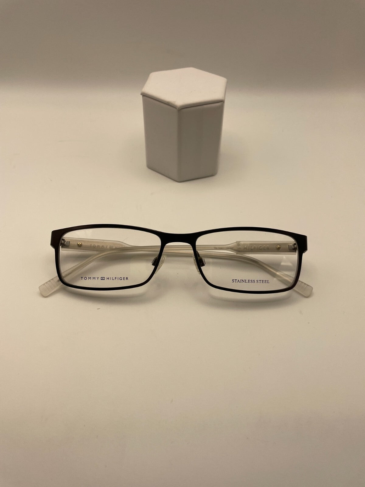Tommy Hilfiger Brand TH 1442 Model 55 Eye Brown NEW