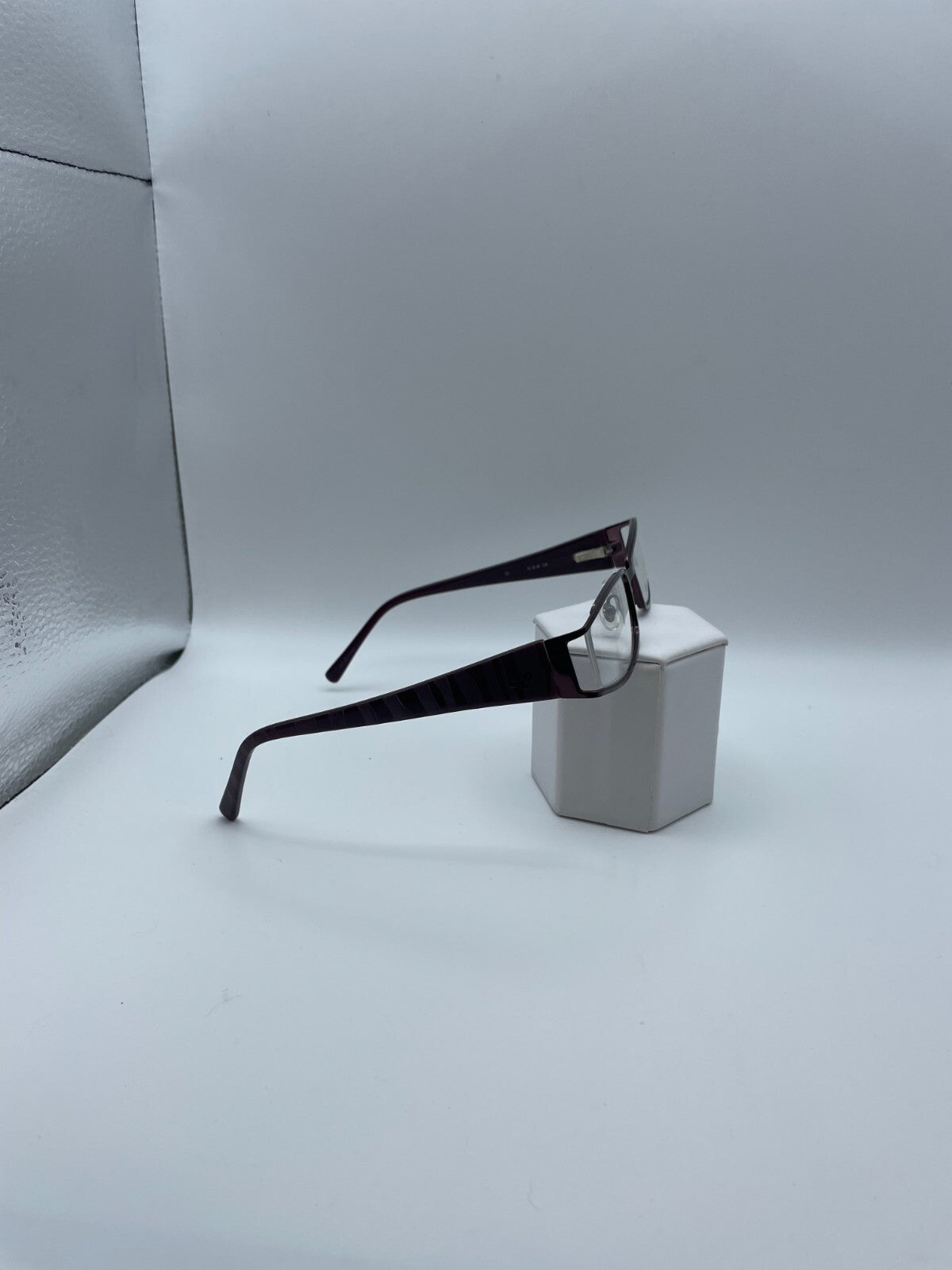 Oleg Cassini Brand OCO323 Model 51 Eye Shiny Berry NEW
