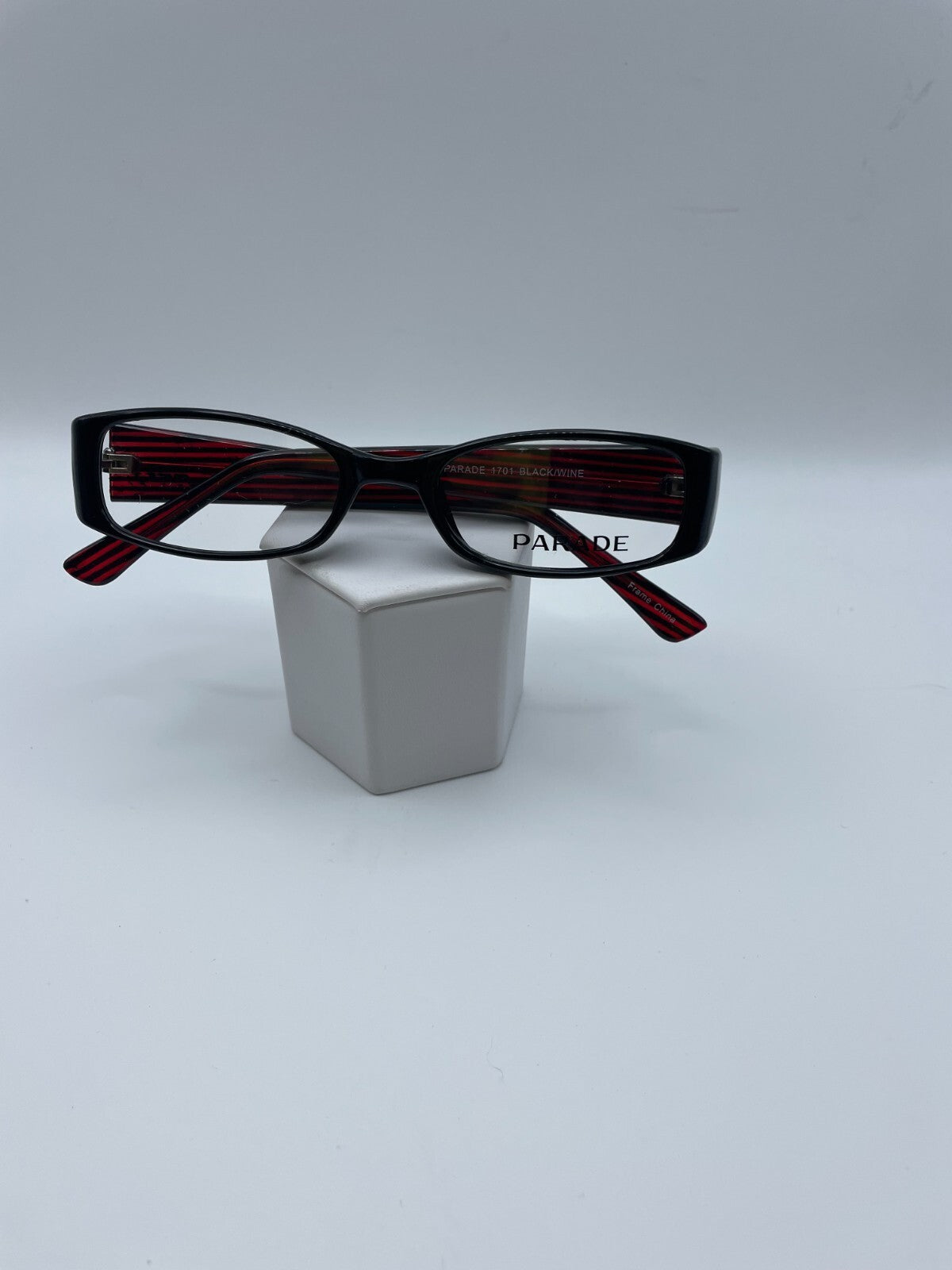 Parade Brand 1701 Model 48 Eye Black/Wine NEW