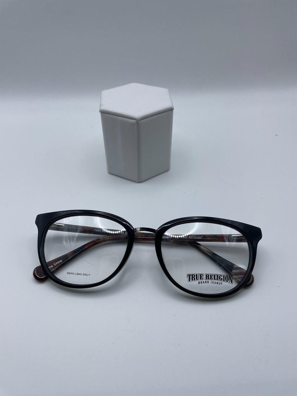 True Religion Brand T023 Model 54 Eye Black NEW
