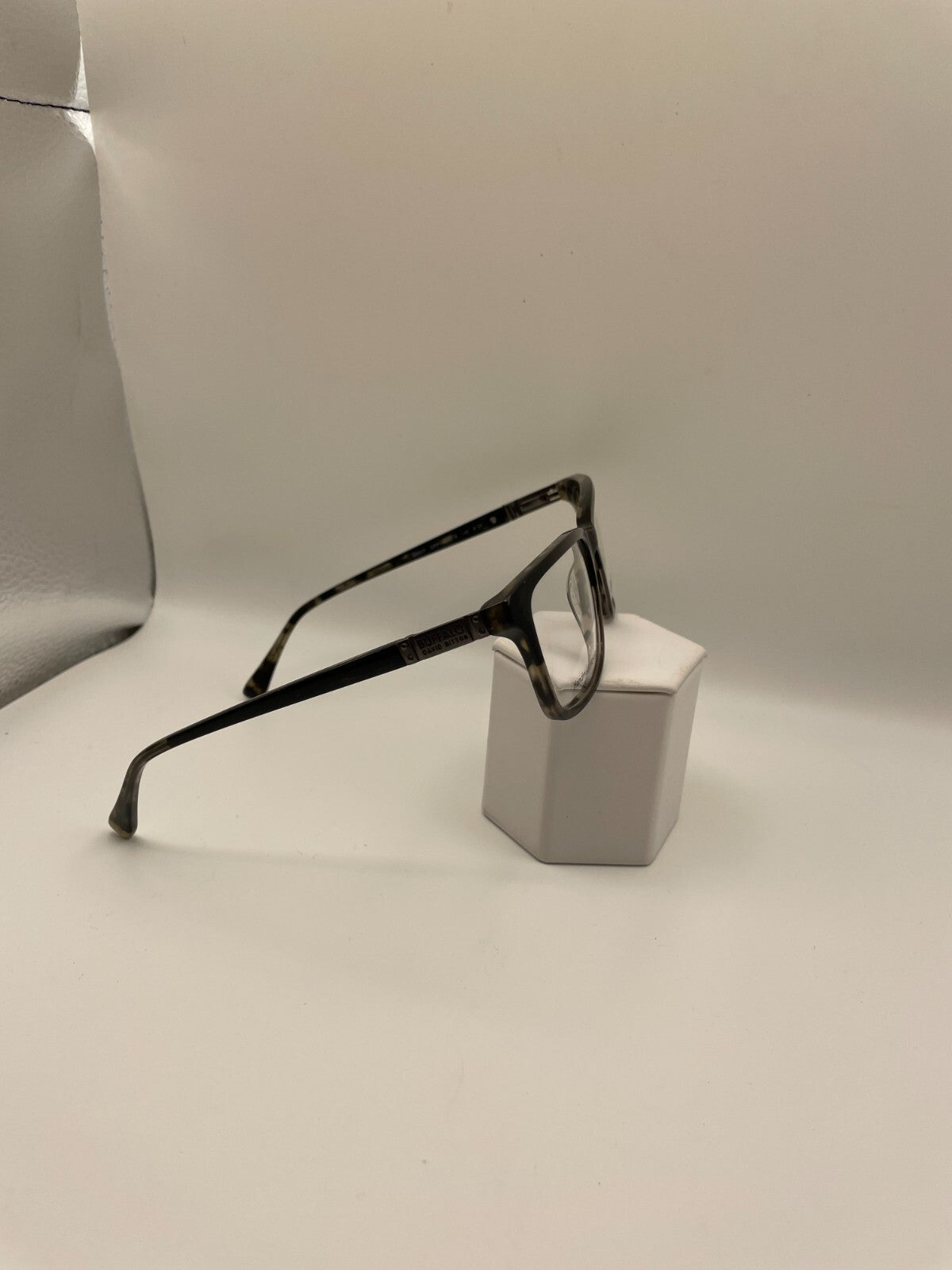 Buffalo David Bitton Brand BM007 Model 53 Eye Gray NEW