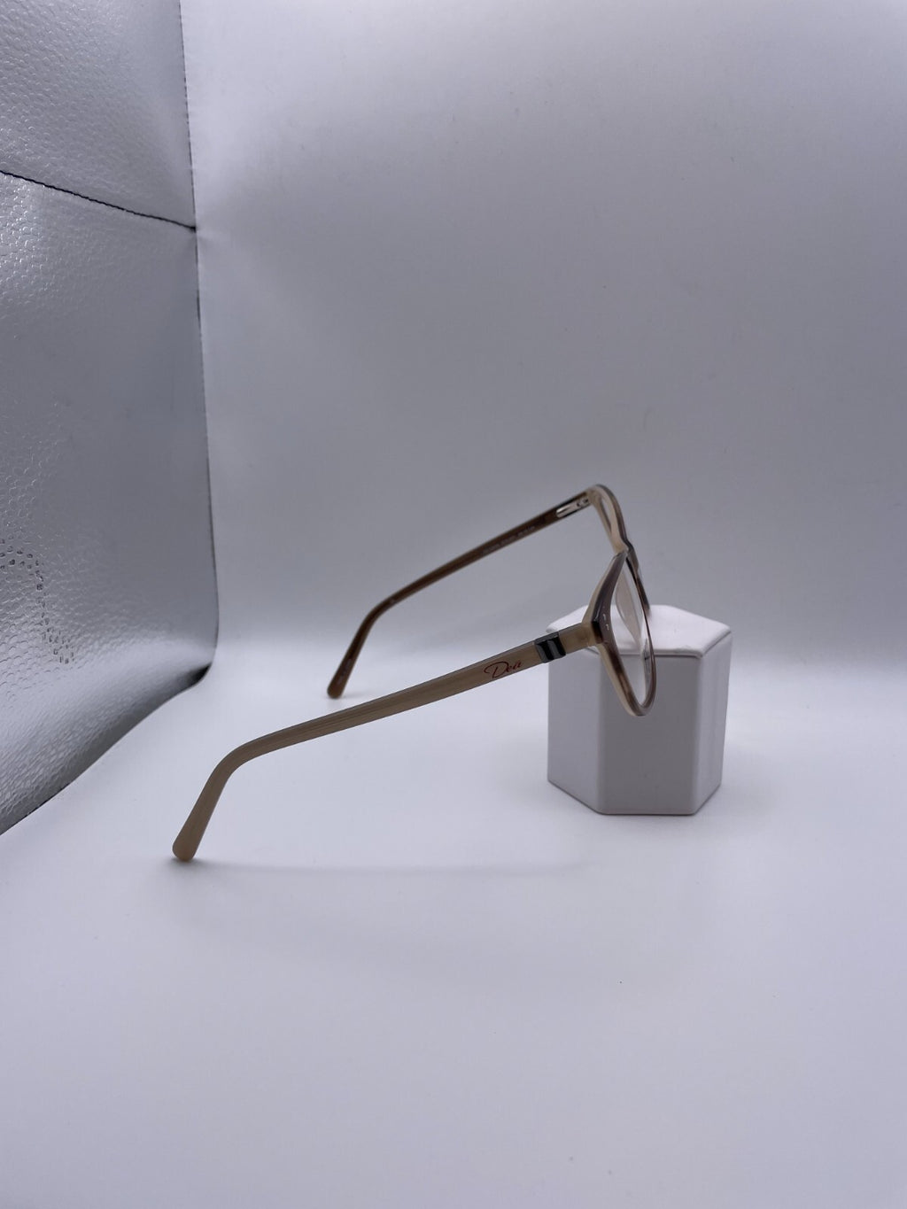 Dea Eyewear Brand DE-02036 Eye Spy Model 58 Eye Brown NEW