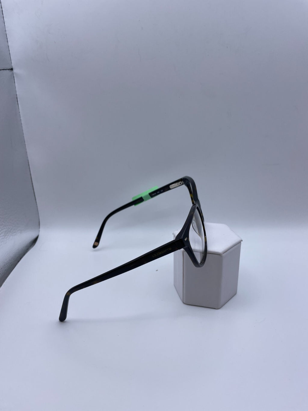 Liz Claiborne Brand L607/N Model 53 Eye Tortoise NEW