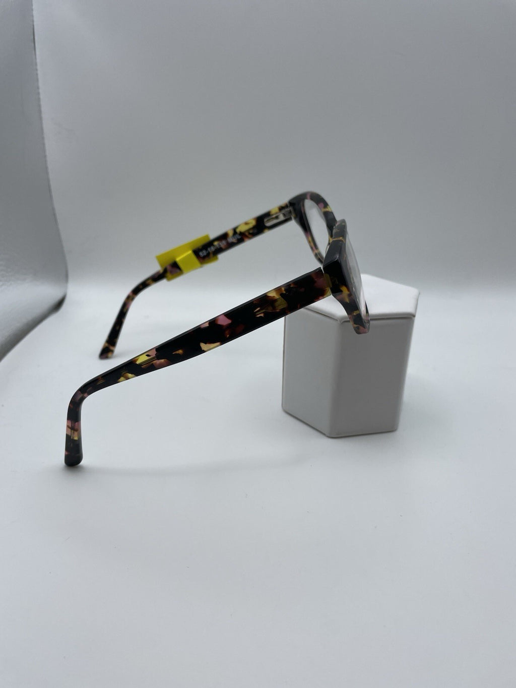 Betsey Johnson Brand Cheeky Model 52 Eye Multi NEW