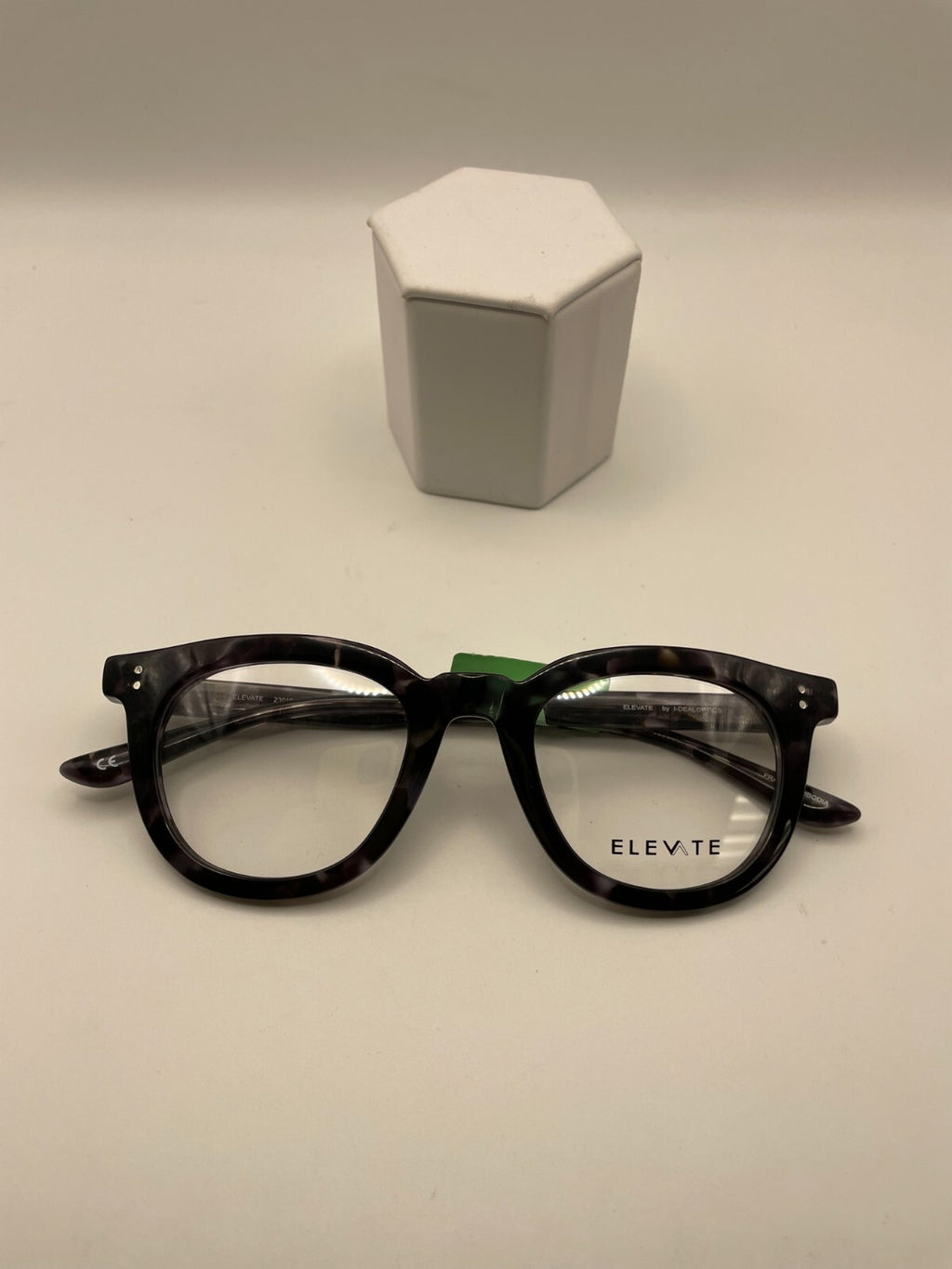 Elevate Brand 23012 Model 48 Eye Black NEW
