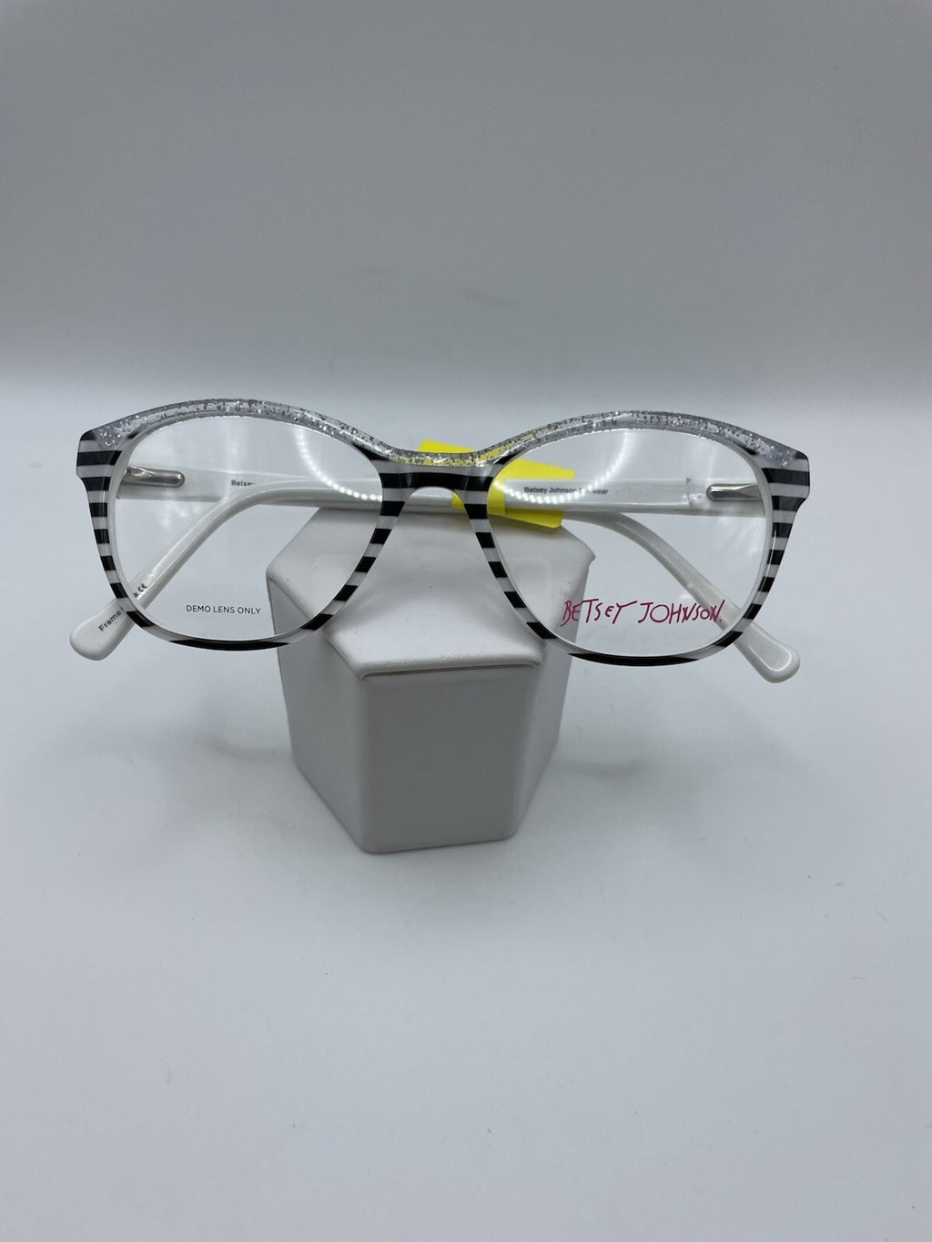 Betsey Johnson Brand Shimmy Model 52 Eye White NEW