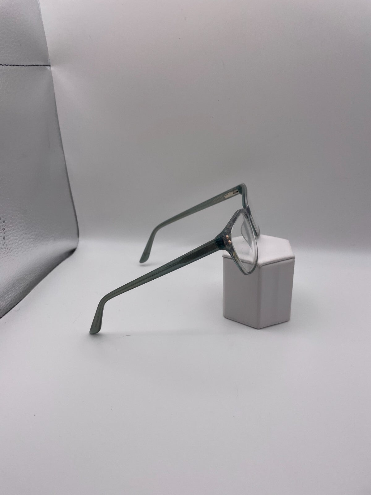 gx by GWEN STEFANI Brand GX826 Model 50 Eye Tea NEW
