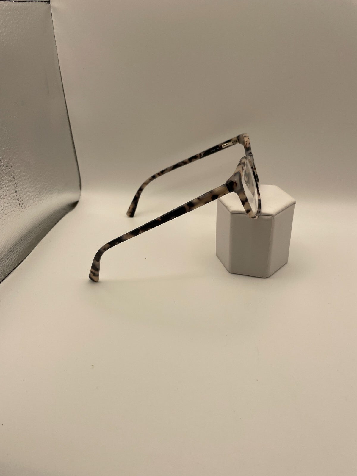 Dereon Brand DOV565 Model 52 Eye Blonde Demi / Tortoise NEW
