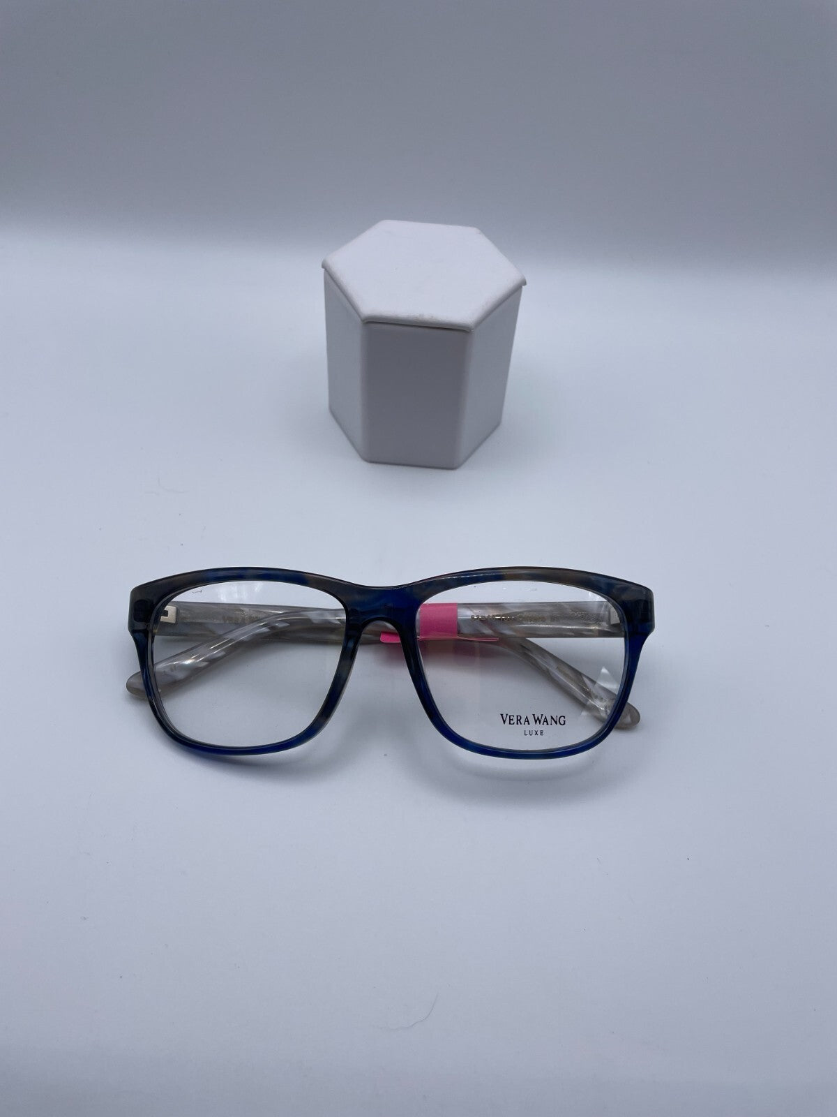 VERA WANG Brand Olivero Model 53 Eye Blue NEW