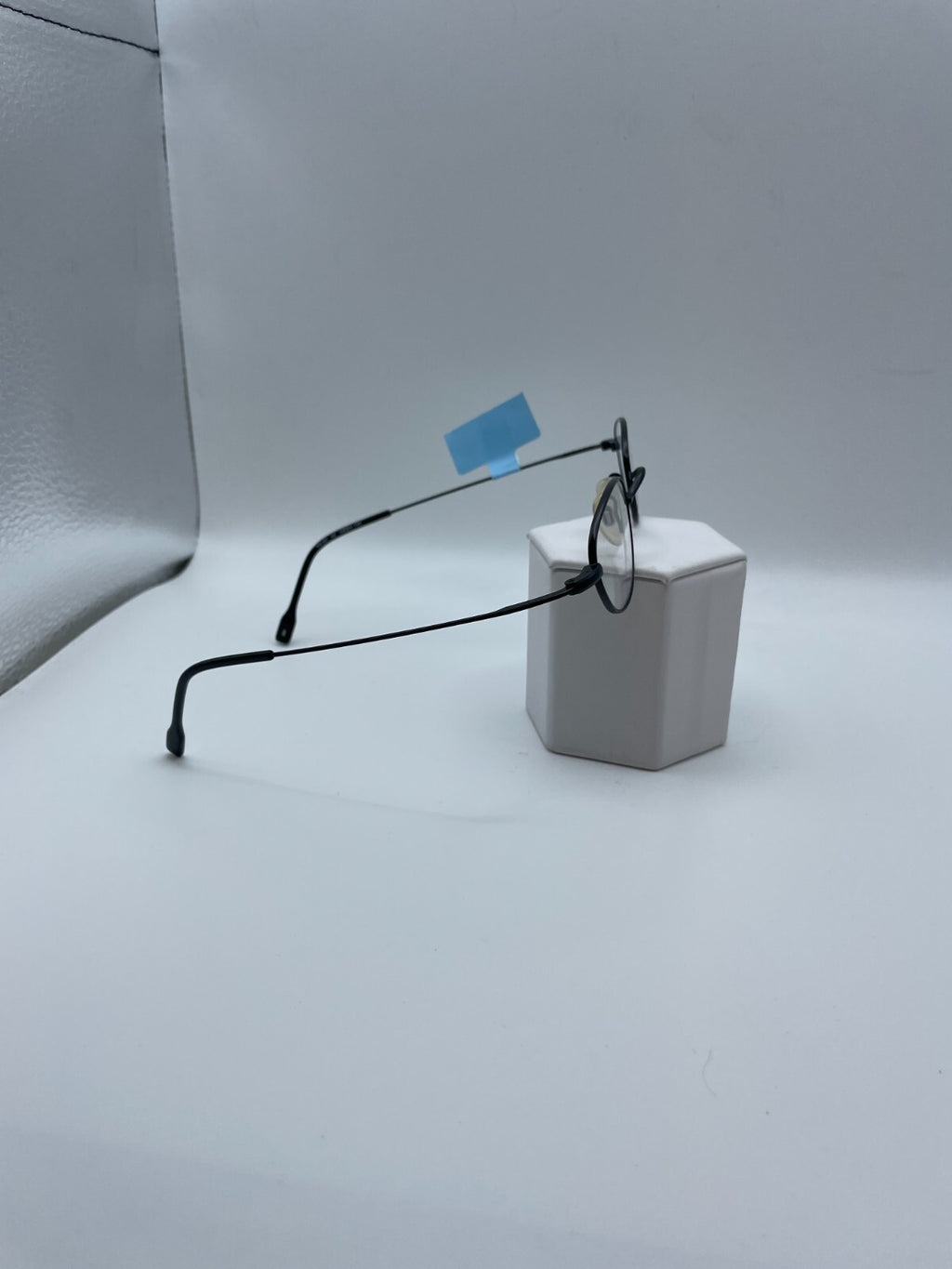 Tommy Hilfiger Brand TH82 Model 44 Eye Black NEW